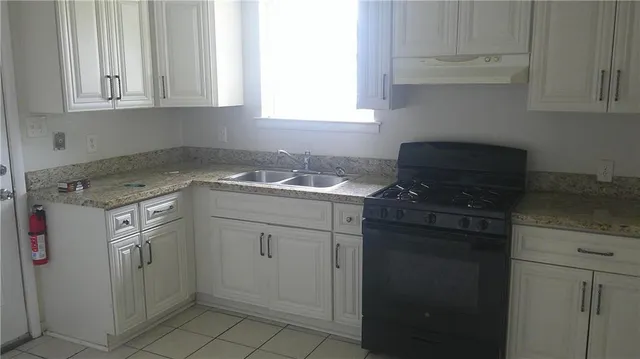 $1,200 | Undisclosed Address, Metairie, LA 70001