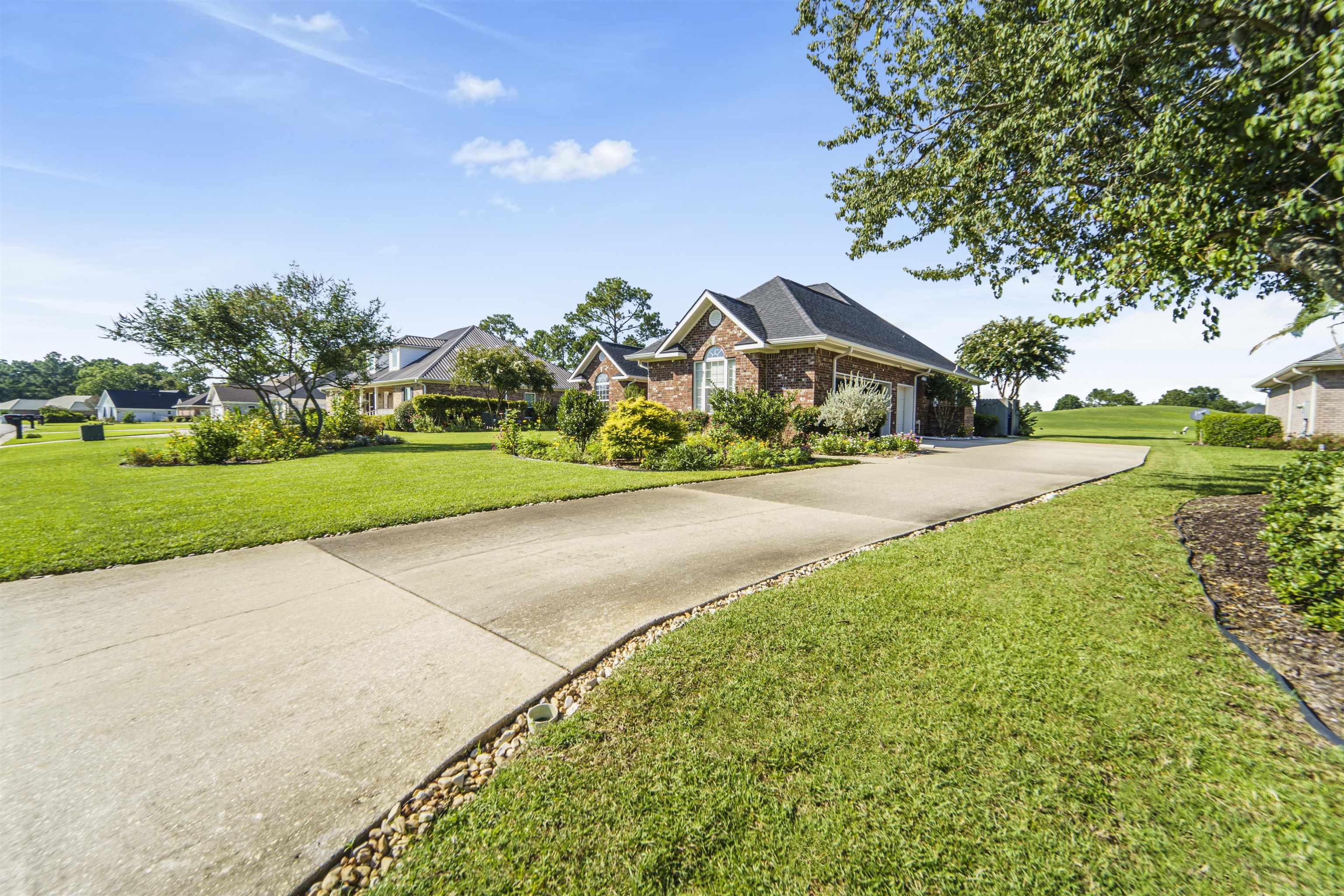 9505 Lakeview Drive Foley, AL 36535 - Photo 4 of 38 Front Of Structure