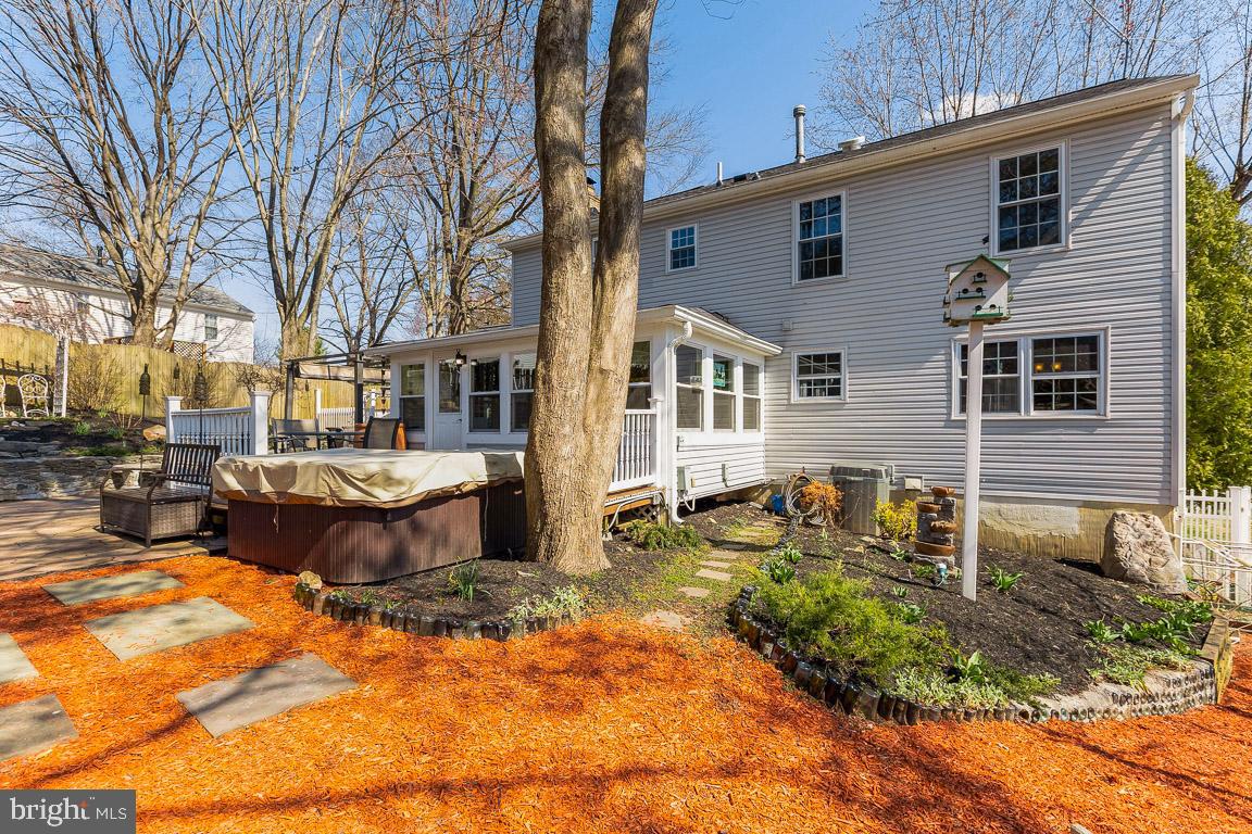 203 Rabbitt Road Gaithersburg, MD 20878 - Photo 46 of 47 Backyard