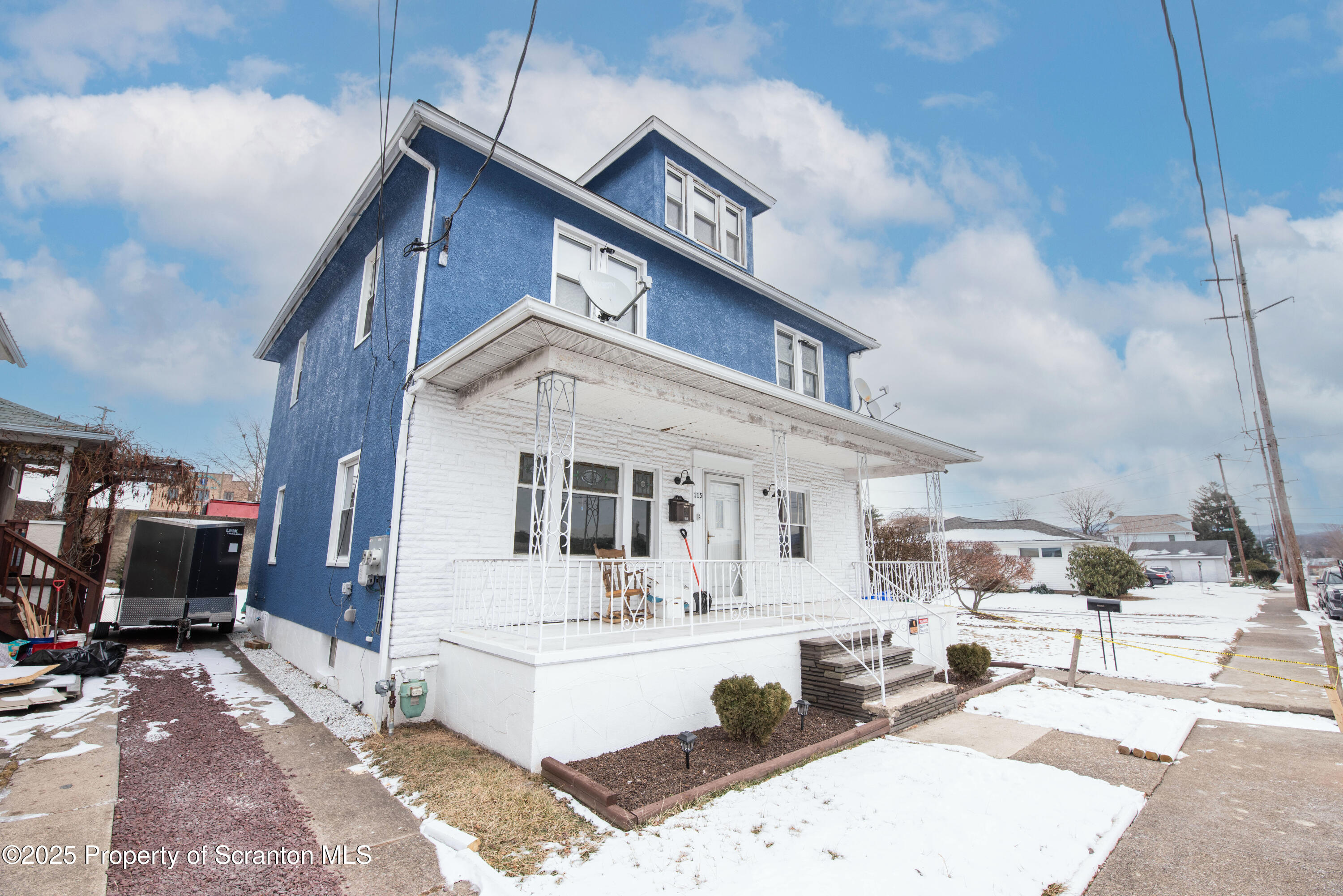 115 Miles Street Old Forge, PA 18518 - Photo 2 of 44 DSC_5289