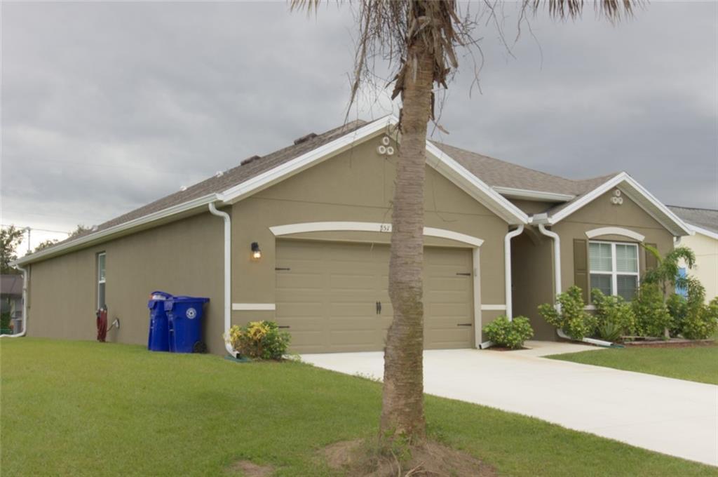 851 Foster Avenue Sebastian, FL 32958 - Photo 5 of 36