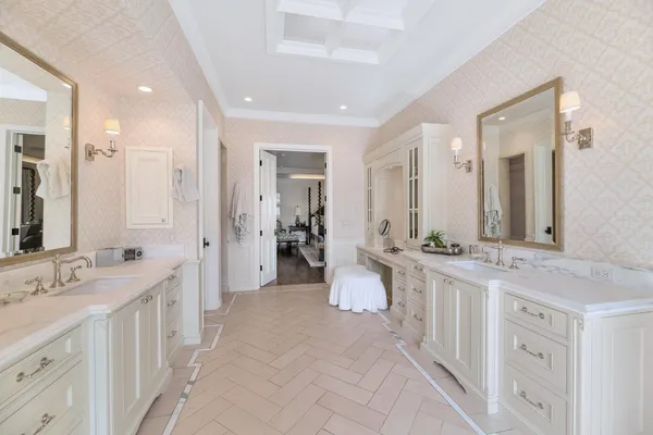 $20,000 | 6248 East Montecito Avenue, Scottsdale, AZ 85251