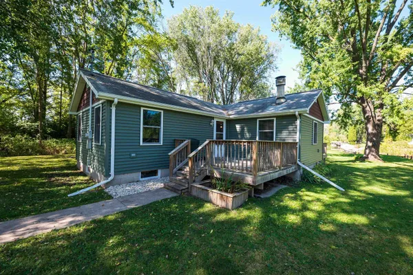 $329,900 | 8096 Channel Lane, Omro, WI 54963