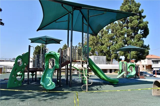 $4,500 | 300 Maryland Street, Unit 1, El Segundo, CA 90245