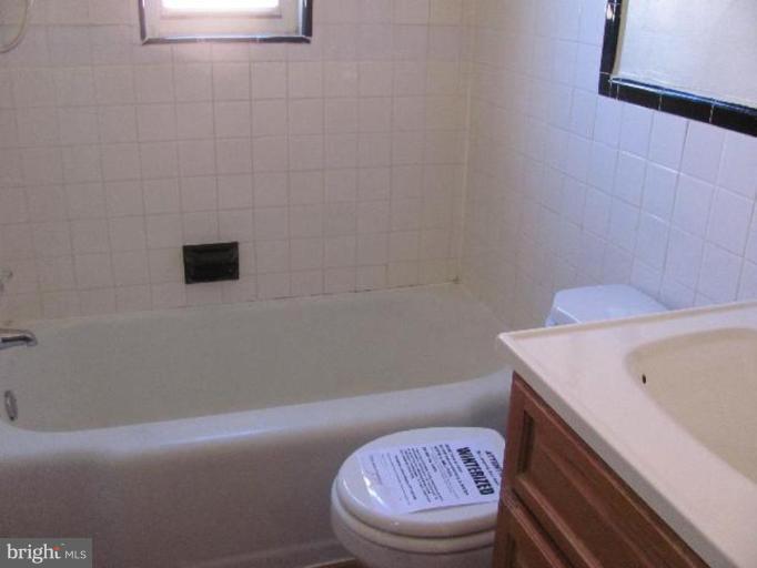 11911 Andrew Street Silver Spring, MD 20902 - Photo 5 of 9 Bath #1