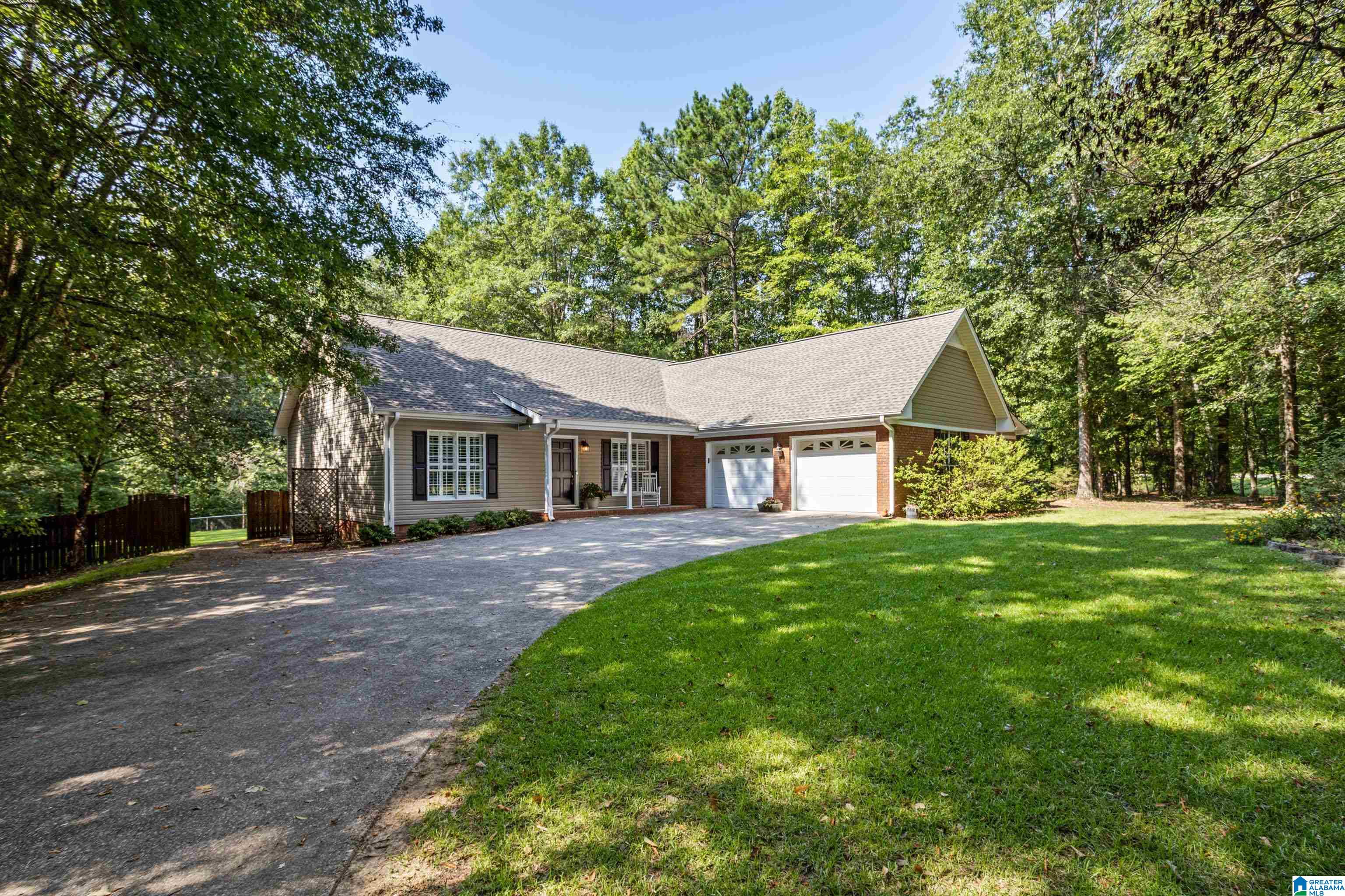 1454 Butler Road Alabaster, AL 35007 - Photo 2 of 40 Gallery Image 2