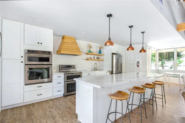 $1,249,000 | 19809 Windjammer Lane, Huntington Beach, CA 92648