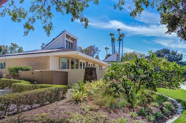 $1,249,000 | 19809 Windjammer Lane, Huntington Beach, CA 92648