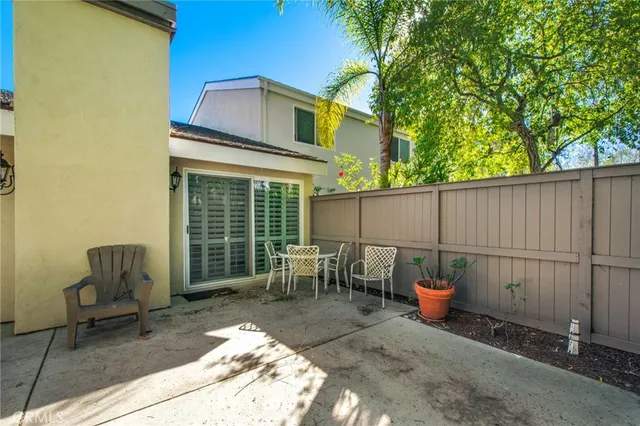 $1,249,000 | 19809 Windjammer Lane, Huntington Beach, CA 92648