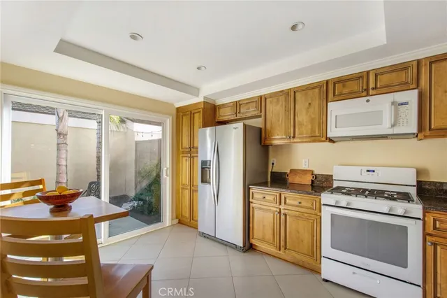 $1,249,000 | 19809 Windjammer Lane, Huntington Beach, CA 92648