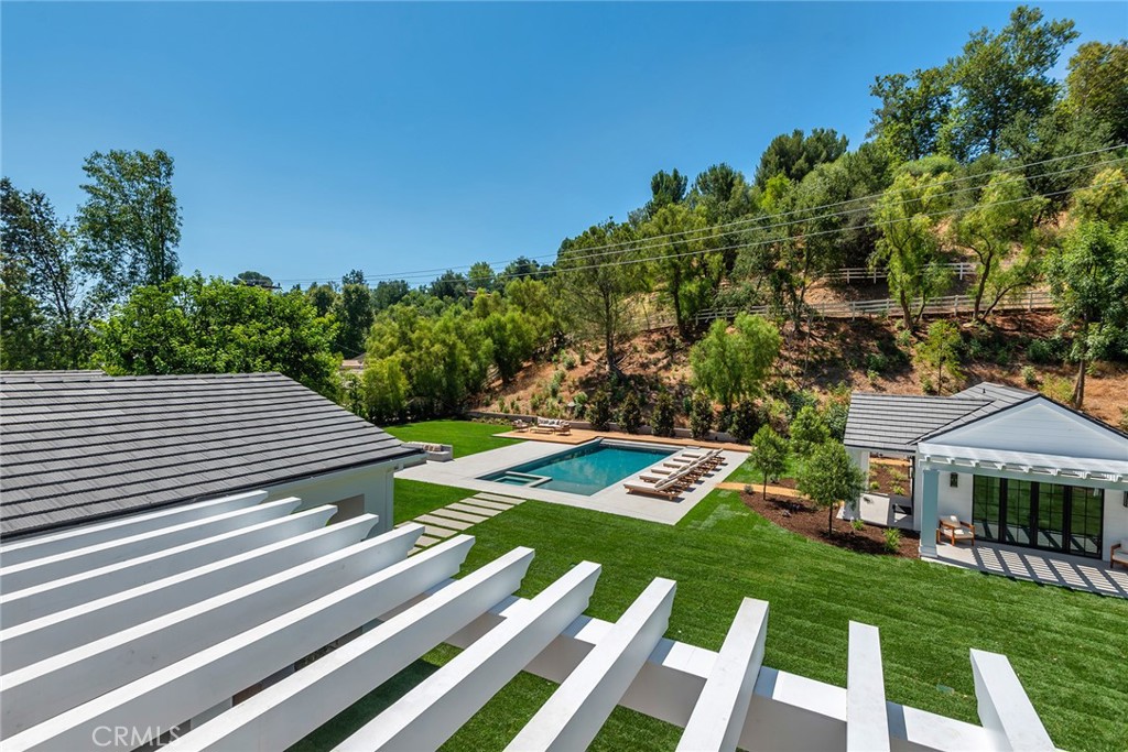 24044 Long Valley Road Hidden Hills, CA 91302 - Photo 32 of 57