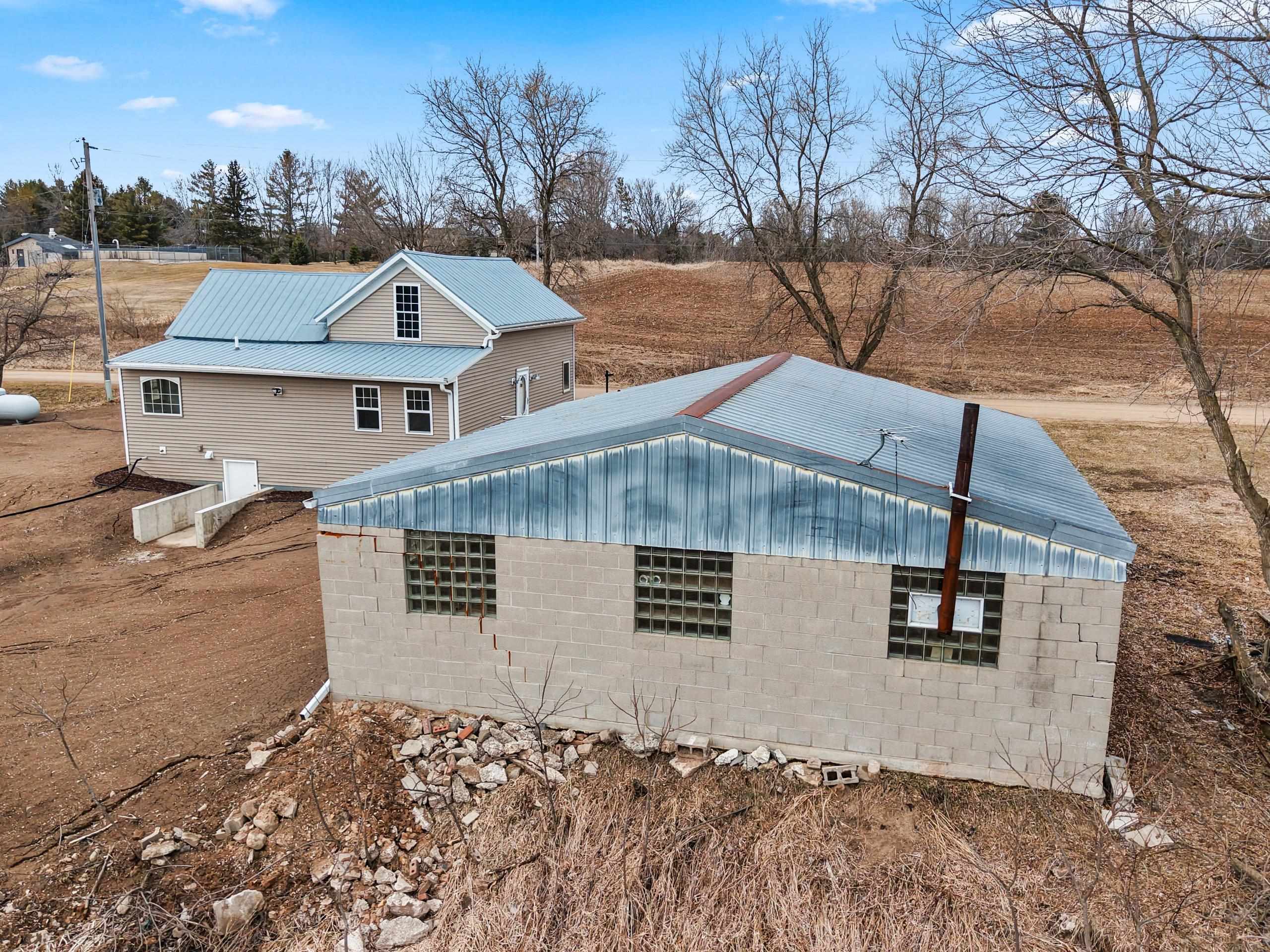 550 Barke Street Gillett, WI 54124 - Photo 28 of 38