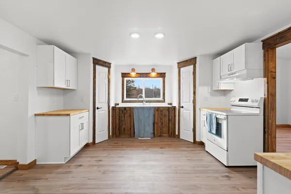 $279,900 | 550 Barke Street, Gillett, WI 54124