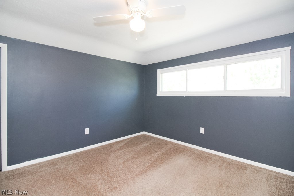 6821 Ackley Road Parma, OH 44129 - Photo 20 of 35
