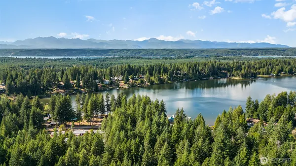 $775,000 | 2181 East Trails End Drive, Belfair, WA 98528