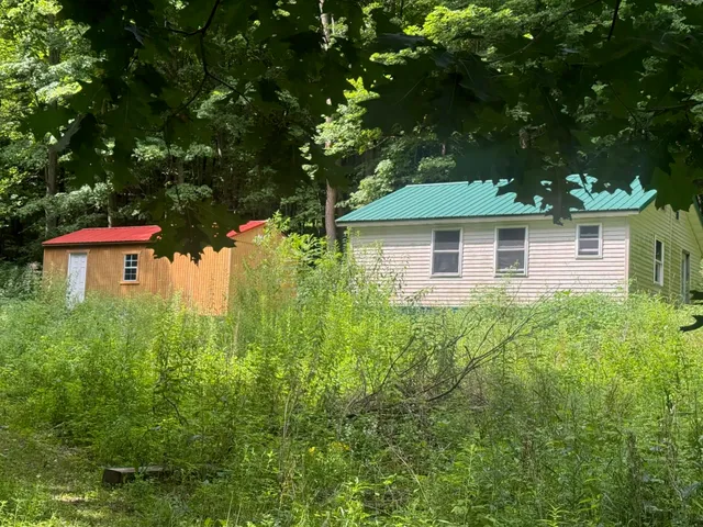 $275,000 | 17497 Gross Valley Road, Hillsboro, WI 54634