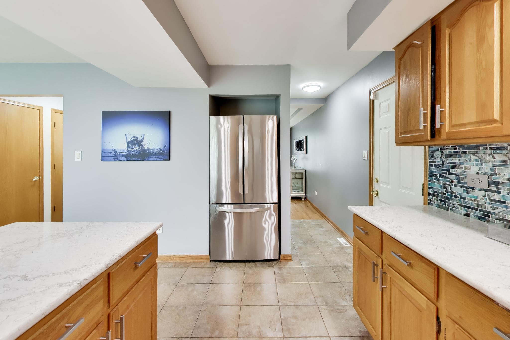 2116 Ridge Road Highland, IN 46322 - Photo 13 of 50 2048x1365