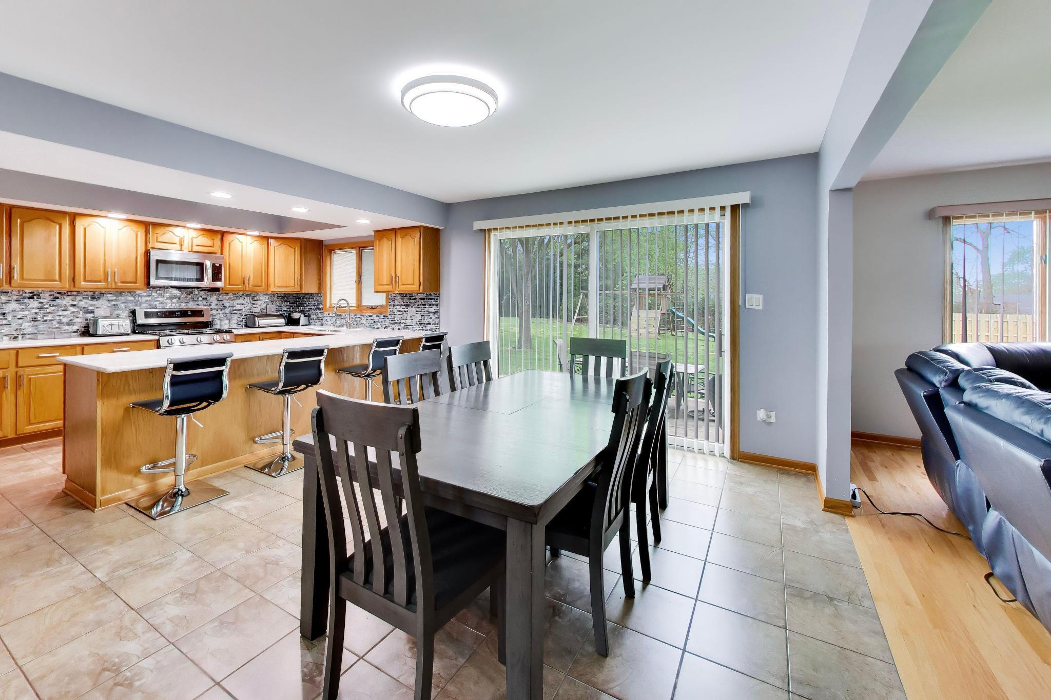 2116 Ridge Road Highland, IN 46322 - Photo 14 of 50 2048x1365