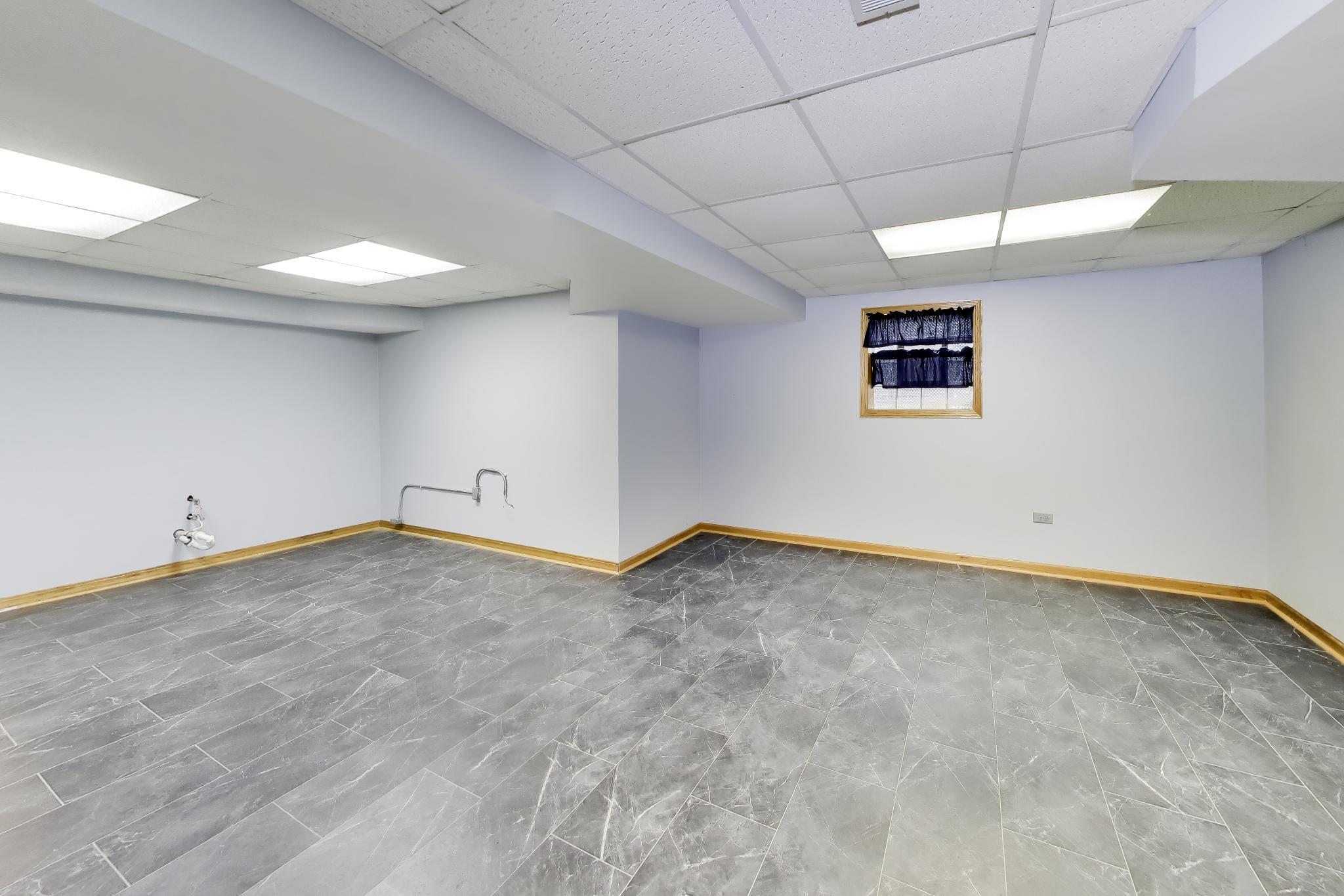 2116 Ridge Road Highland, IN 46322 - Photo 33 of 50 2048x1366