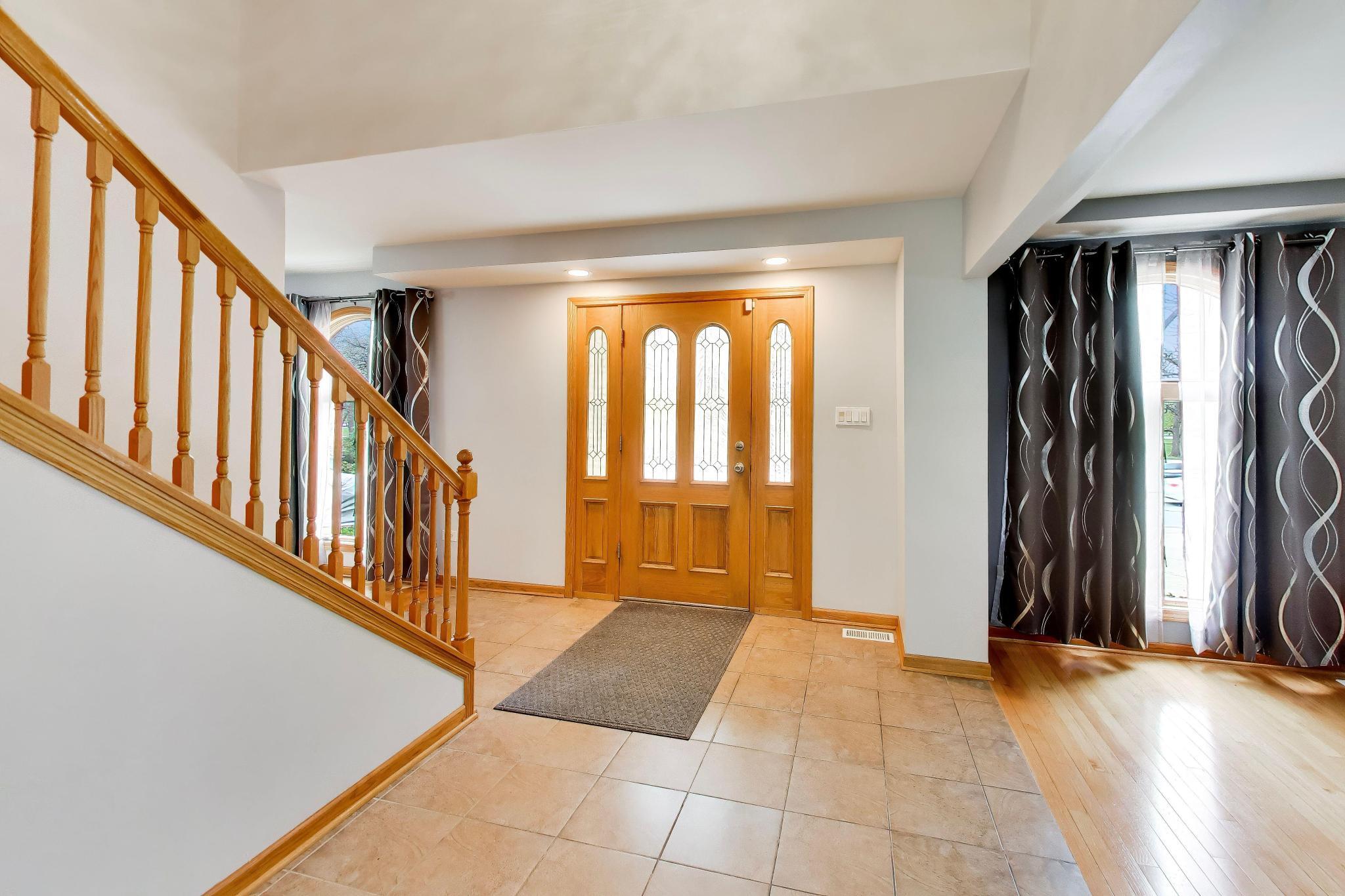 2116 Ridge Road Highland, IN 46322 - Photo 4 of 50 2048x1366