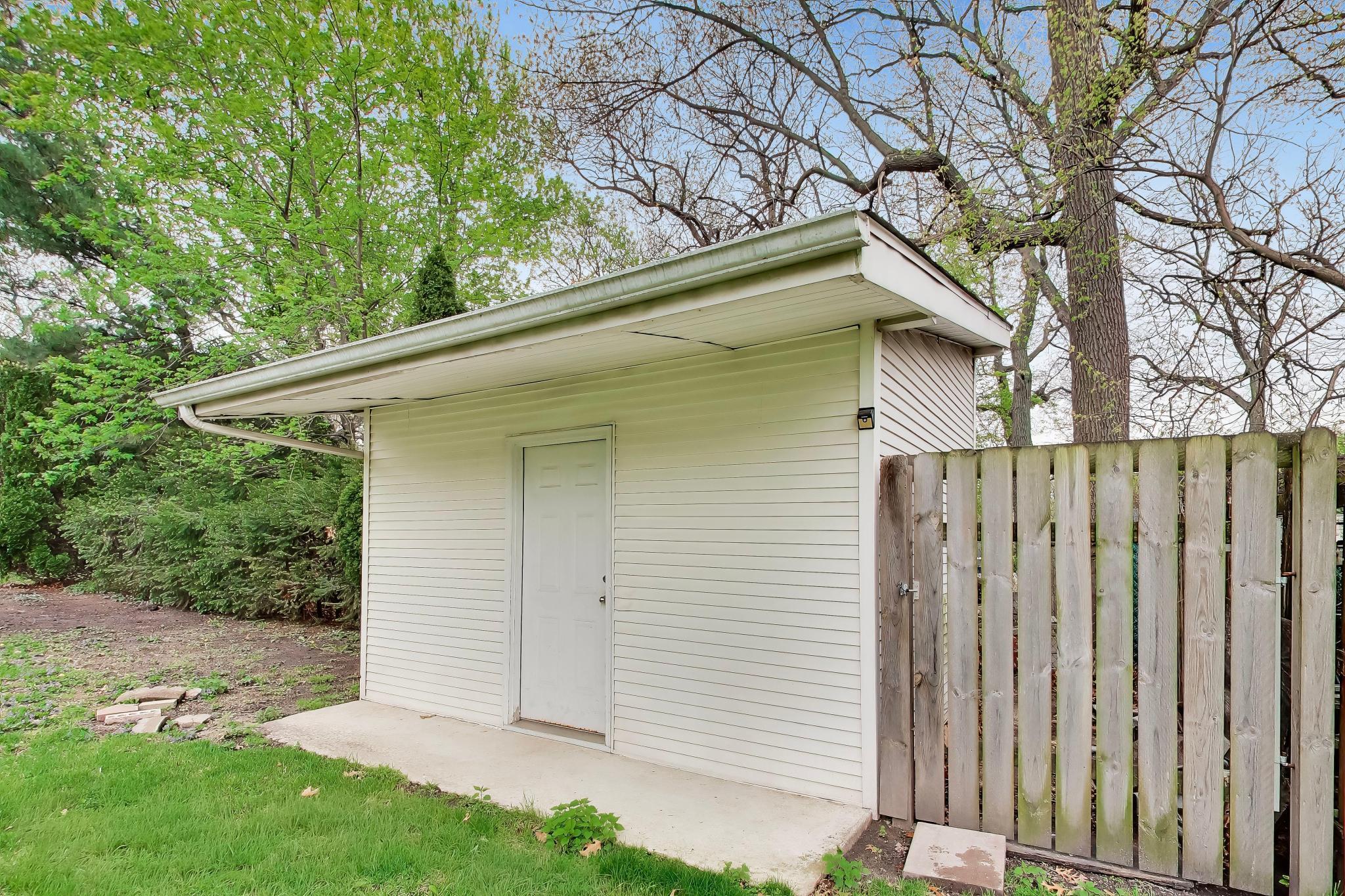 2116 Ridge Road Highland, IN 46322 - Photo 46 of 50 2048x1365