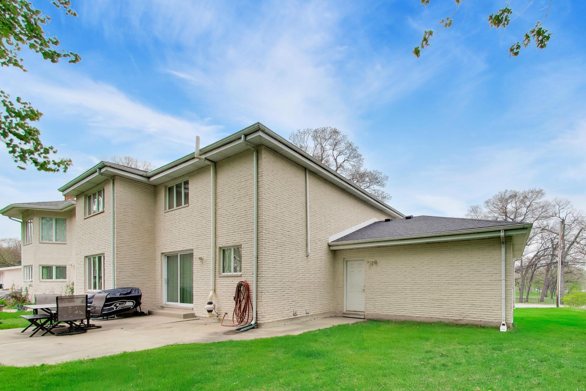 2116 Ridge Road Highland, IN 46322 - Photo 48 of 50 2048x1365