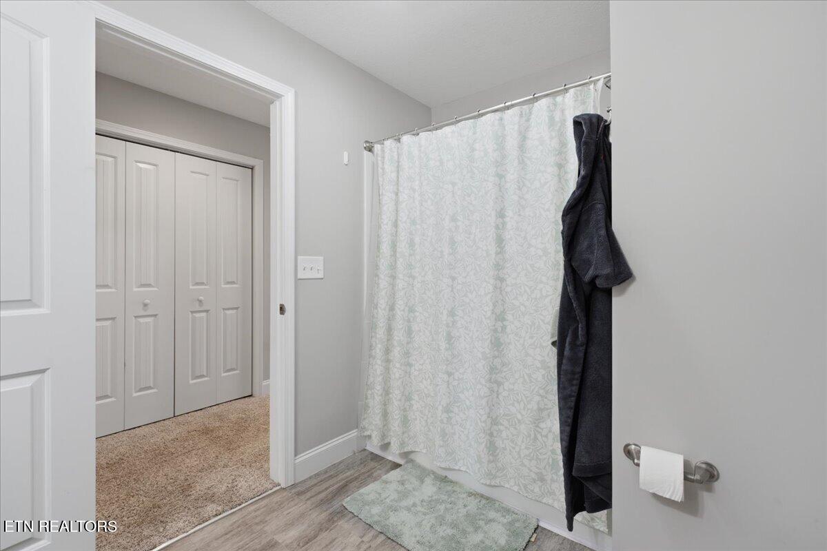 8144 River House Road Knoxville, TN 37931 - Photo 23 of 34 23-Full Bathroom