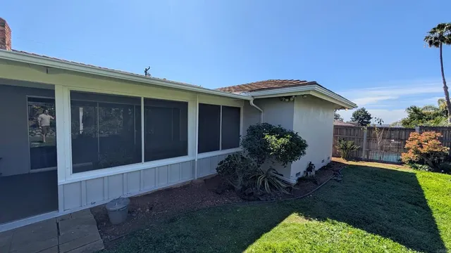 $4,750 | 6160 Capri Drive, San Diego, CA 92120