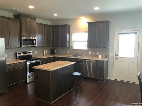 $1,750 | 8210 Bending Willow, San Antonio, TX 78223