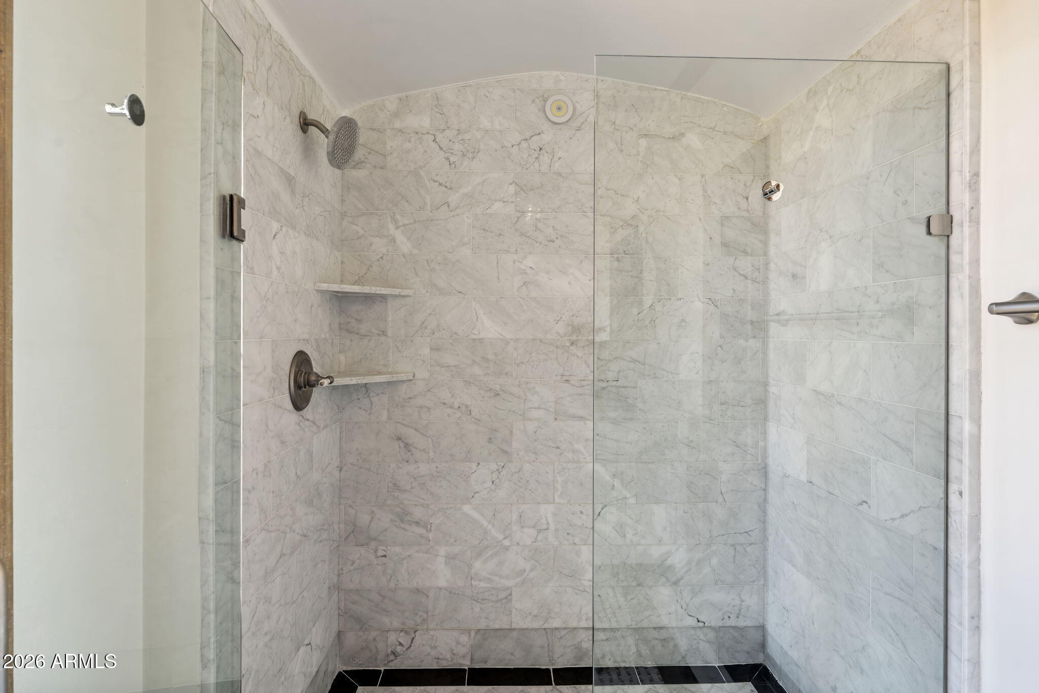 125 East Coronado Road Phoenix, AZ 85004 - Photo 23 of 48 23-web-or-mls-DSC_2023