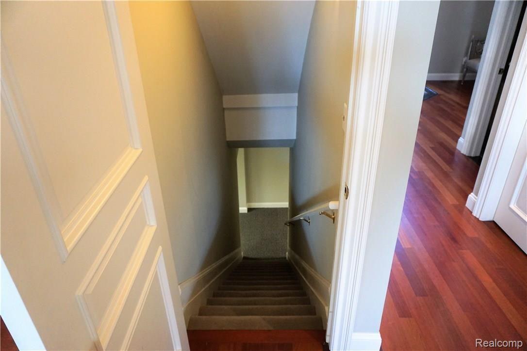 521 Hampton Road Grosse Pointe, MI 48236 - Photo 44 of 48 44 (2).JPG