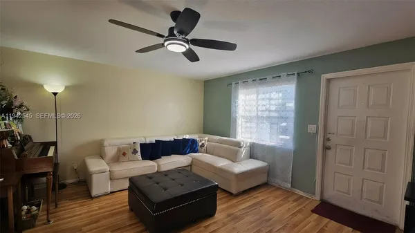 $300,000 | 2200 Monroe Street, Unit 3, Hollywood, FL 33020