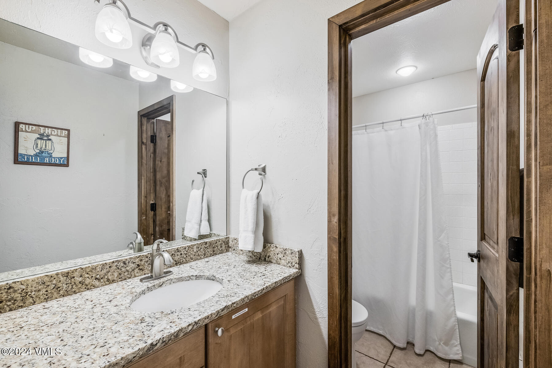 4516 Meadow Drive, Unit 809 Vail, CO 81657 - Photo 12 of 26 Bathroom 2