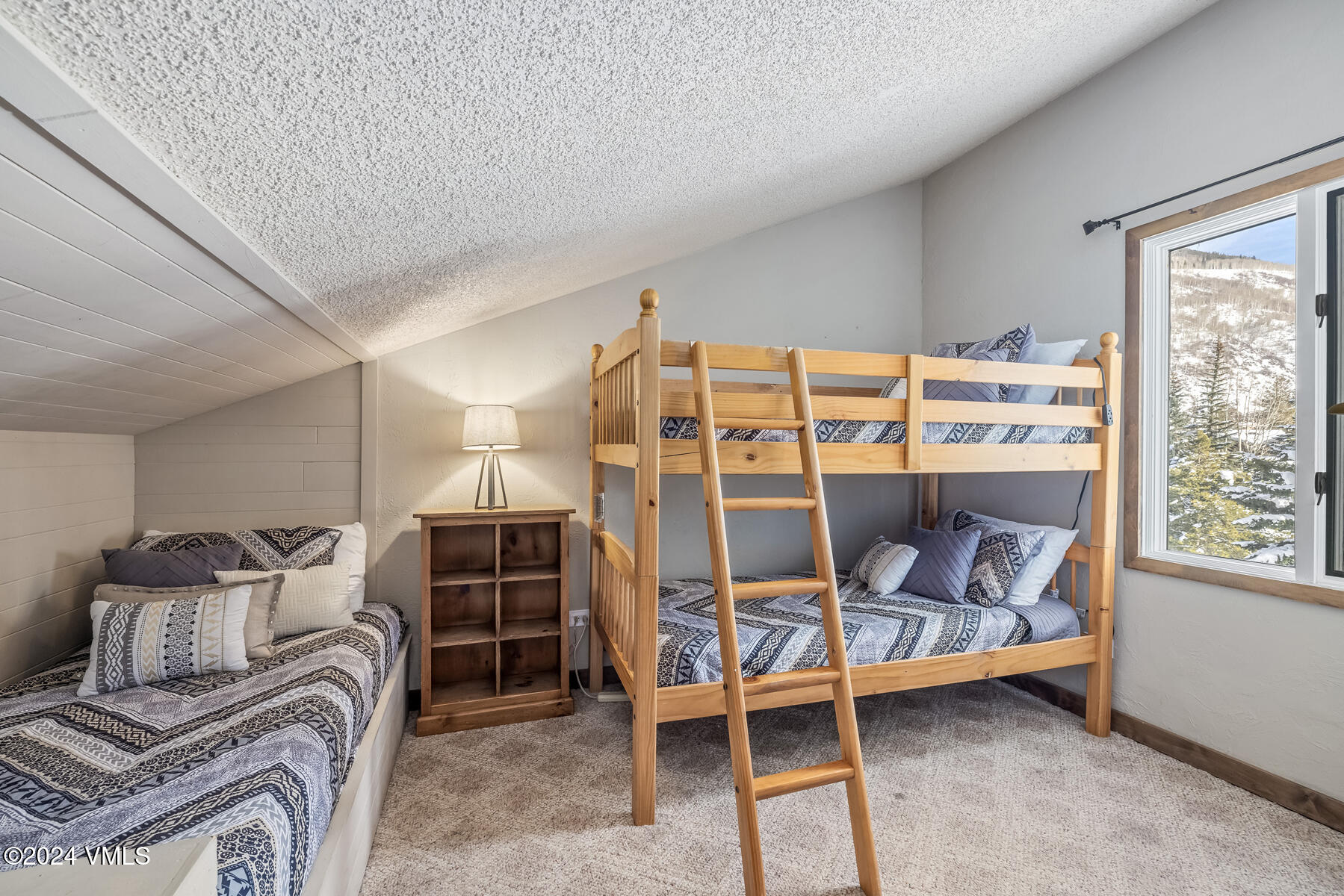 4516 Meadow Drive, Unit 809 Vail, CO 81657 - Photo 13 of 26 Loft 1