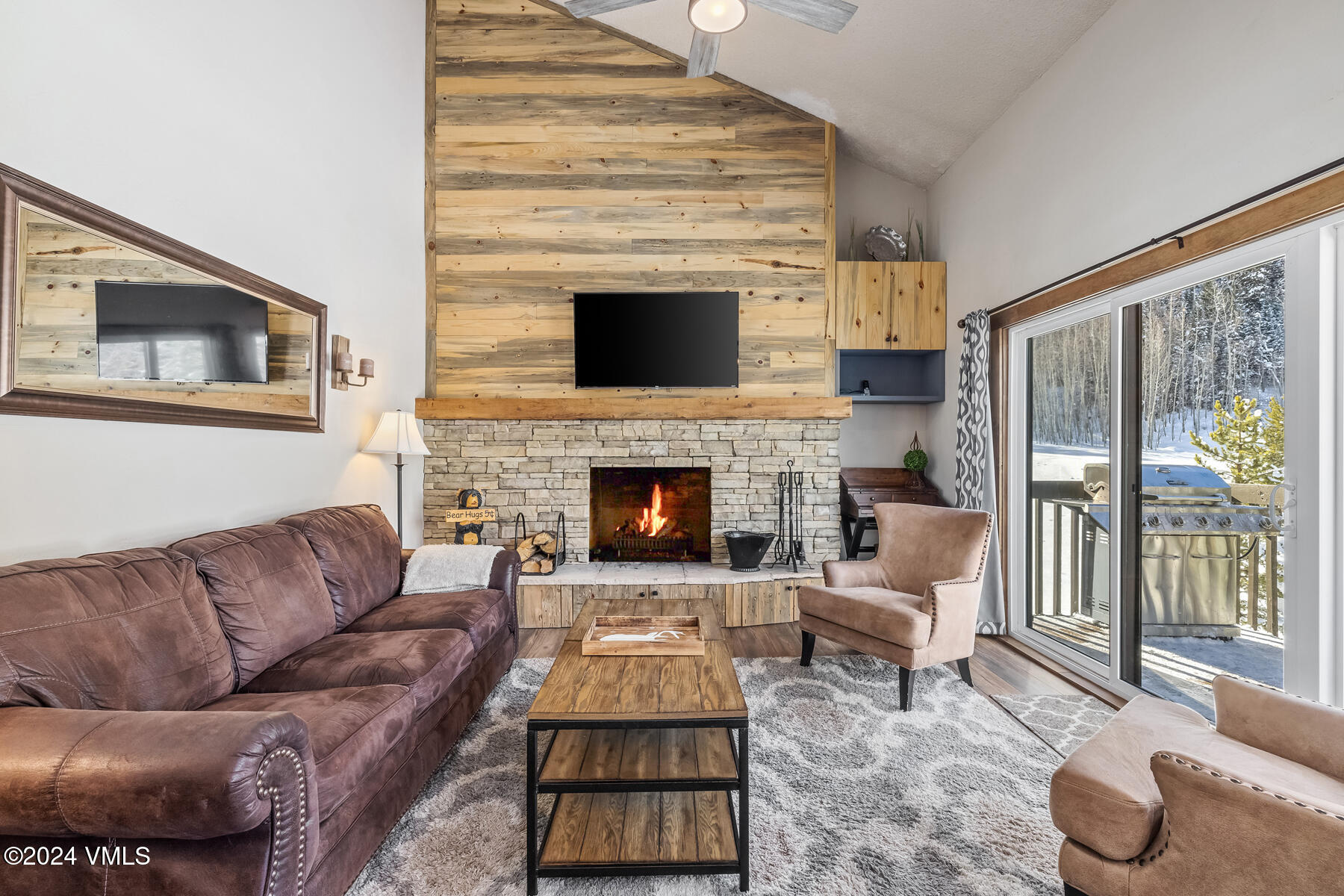 4516 Meadow Drive, Unit 809 Vail, CO 81657 - Photo 3 of 26 Living Room 2