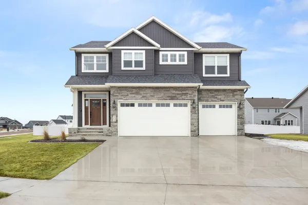 $599,900 | 2791 Golden Vly Parkway South, Fargo, ND 58104