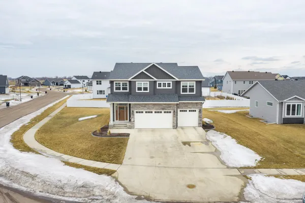 $599,900 | 2791 Golden Vly Parkway South, Fargo, ND 58104