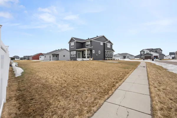 $599,900 | 2791 Golden Vly Parkway South, Fargo, ND 58104
