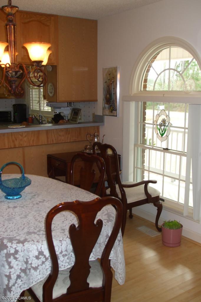 107 Olga Road Beaufort, NC 28516 - Photo 10 of 11 Dining Area