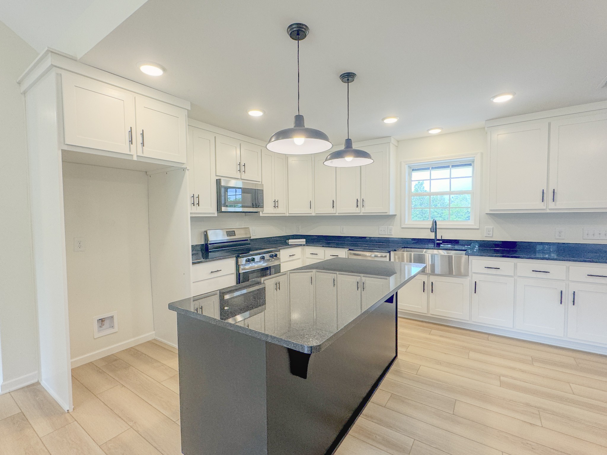 4677 Scottsville Road Lafayette, TN 37083 - Photo 13 of 47
