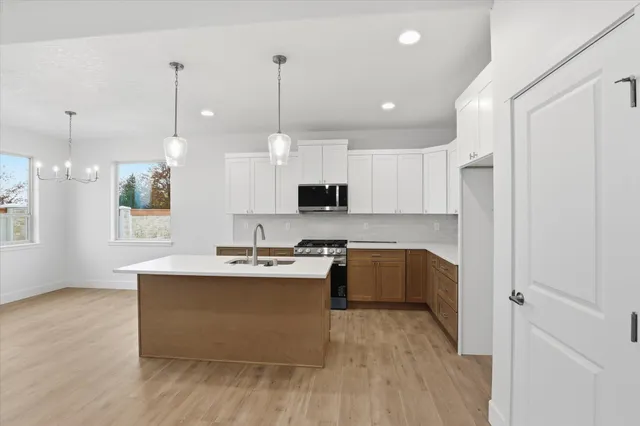 $505,850 | 22 North Country Club Drive, Unit 22, Deer Park, WA 99006