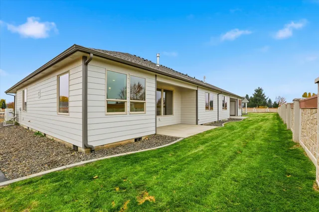 $505,850 | 22 North Country Club Drive, Unit 22, Deer Park, WA 99006