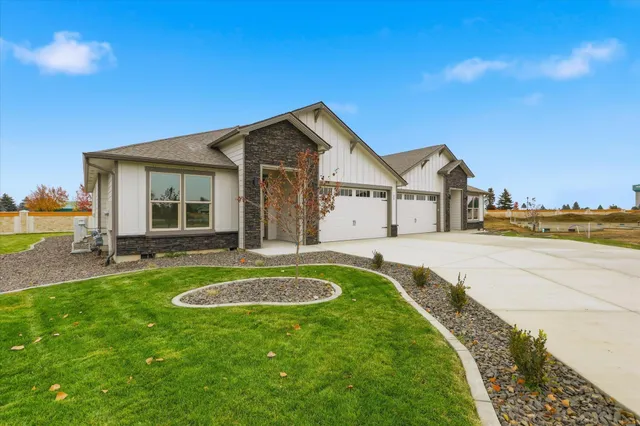 $505,850 | 22 North Country Club Drive, Unit 22, Deer Park, WA 99006