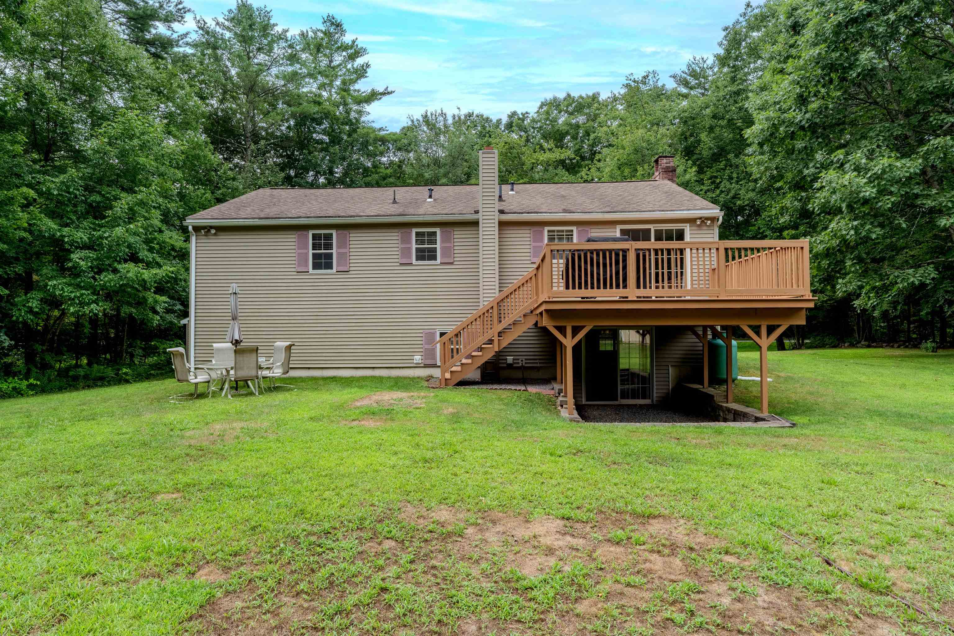 306 Wash Pond Road Hampstead, NH 03841 - Photo 33 of 40