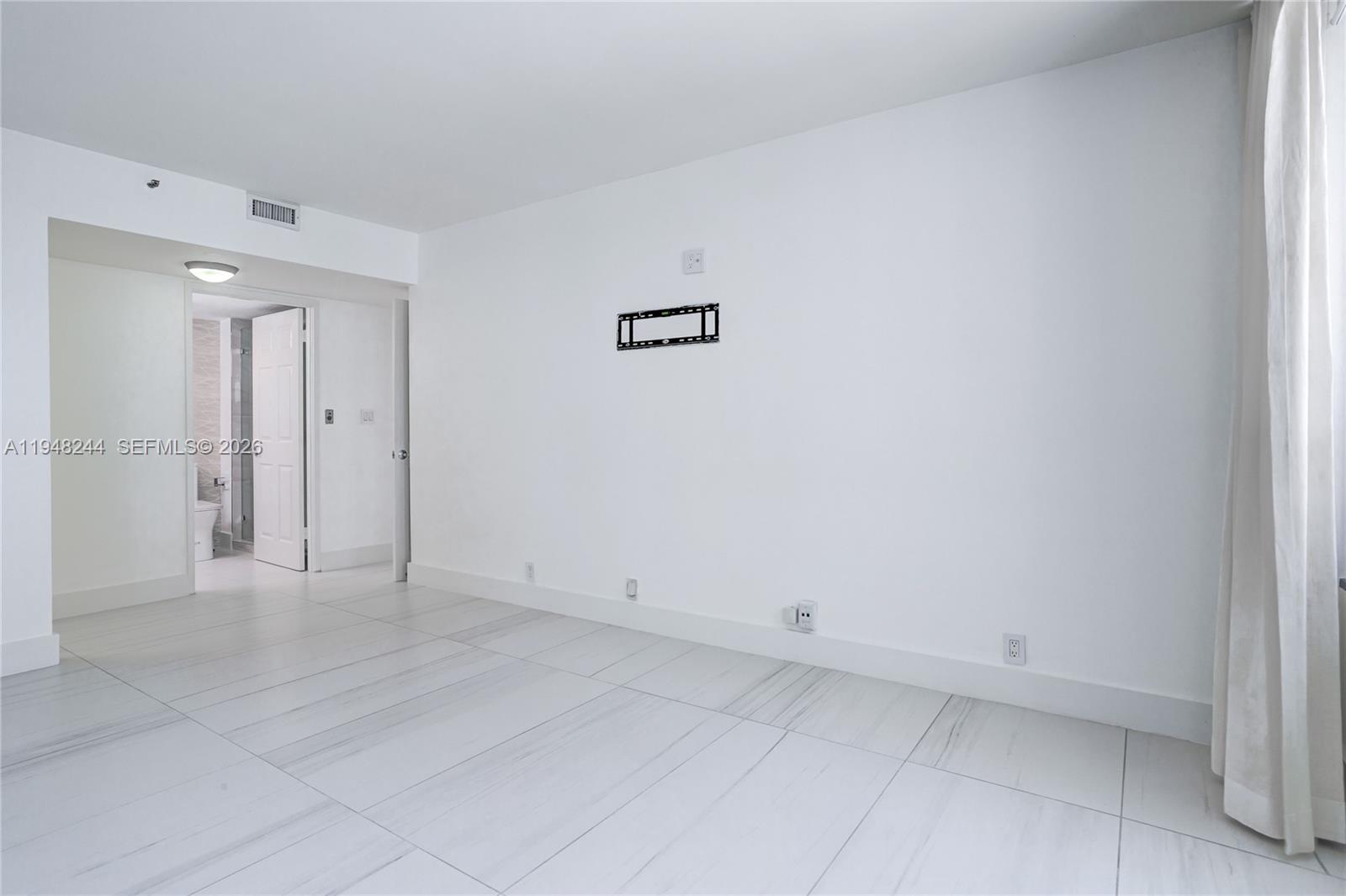 1541 Brickell Avenue, Unit C1008 Miami, FL 33129 - Photo 29 of 60