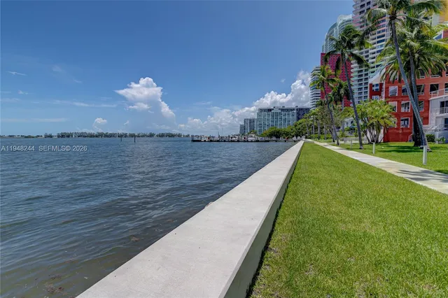 $3,700 | 1541 Brickell Avenue, Unit C1008, Miami, FL 33129