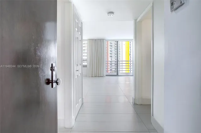 $3,700 | 1541 Brickell Avenue, Unit C1008, Miami, FL 33129