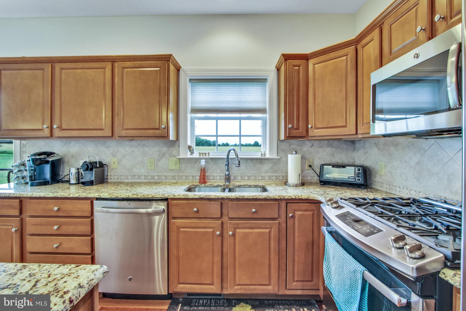 2435 Baker Road York, PA 17408 - Photo 9 of 35 Gallery Image 9