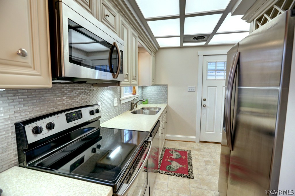 615 Rothesay Road Richmond, VA 23221 - Photo 7 of 24 Gallery Image 7