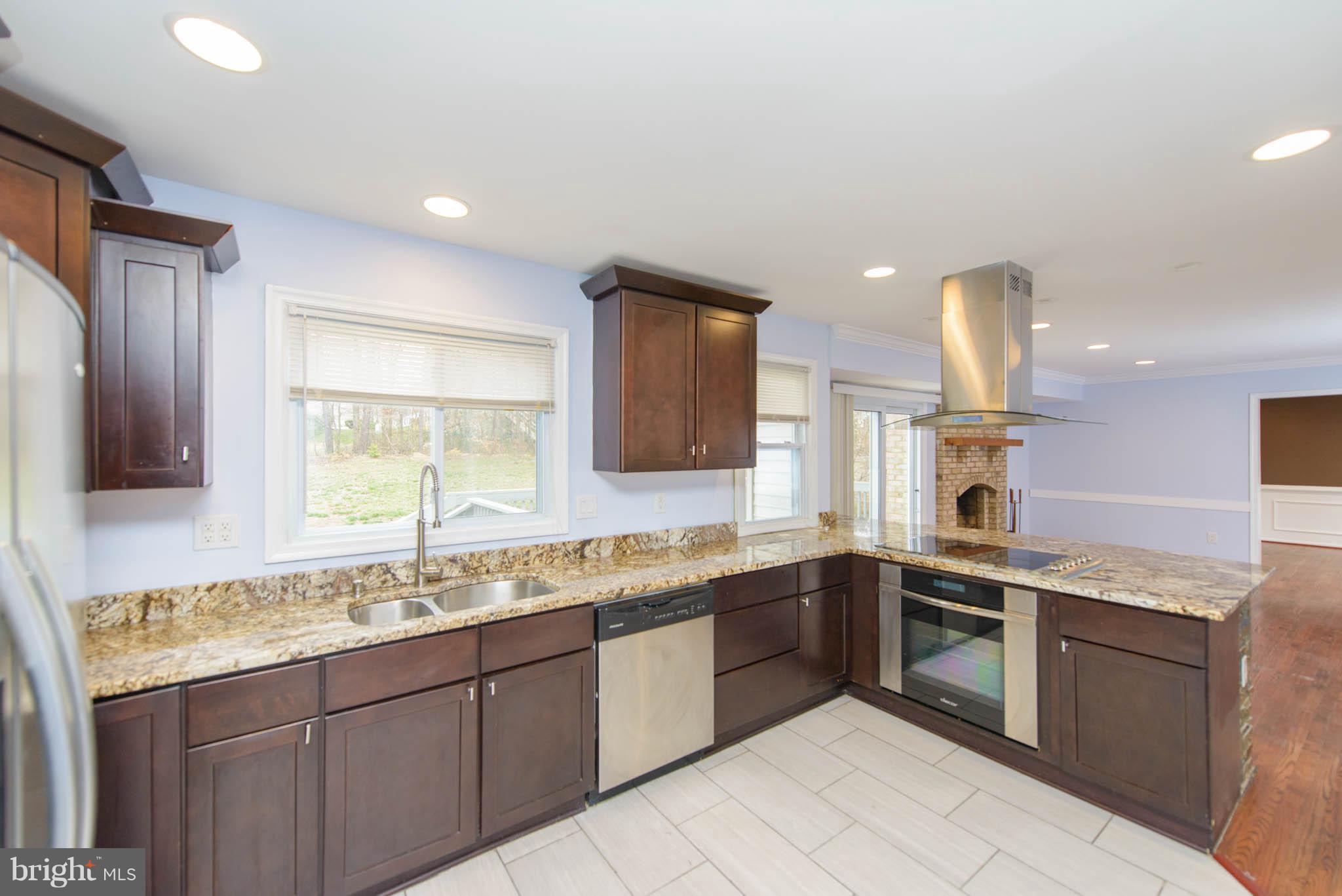 10302 Balsamwood Drive Laurel, MD 20708 - Photo 8 of 30 Expansive Counter Space!